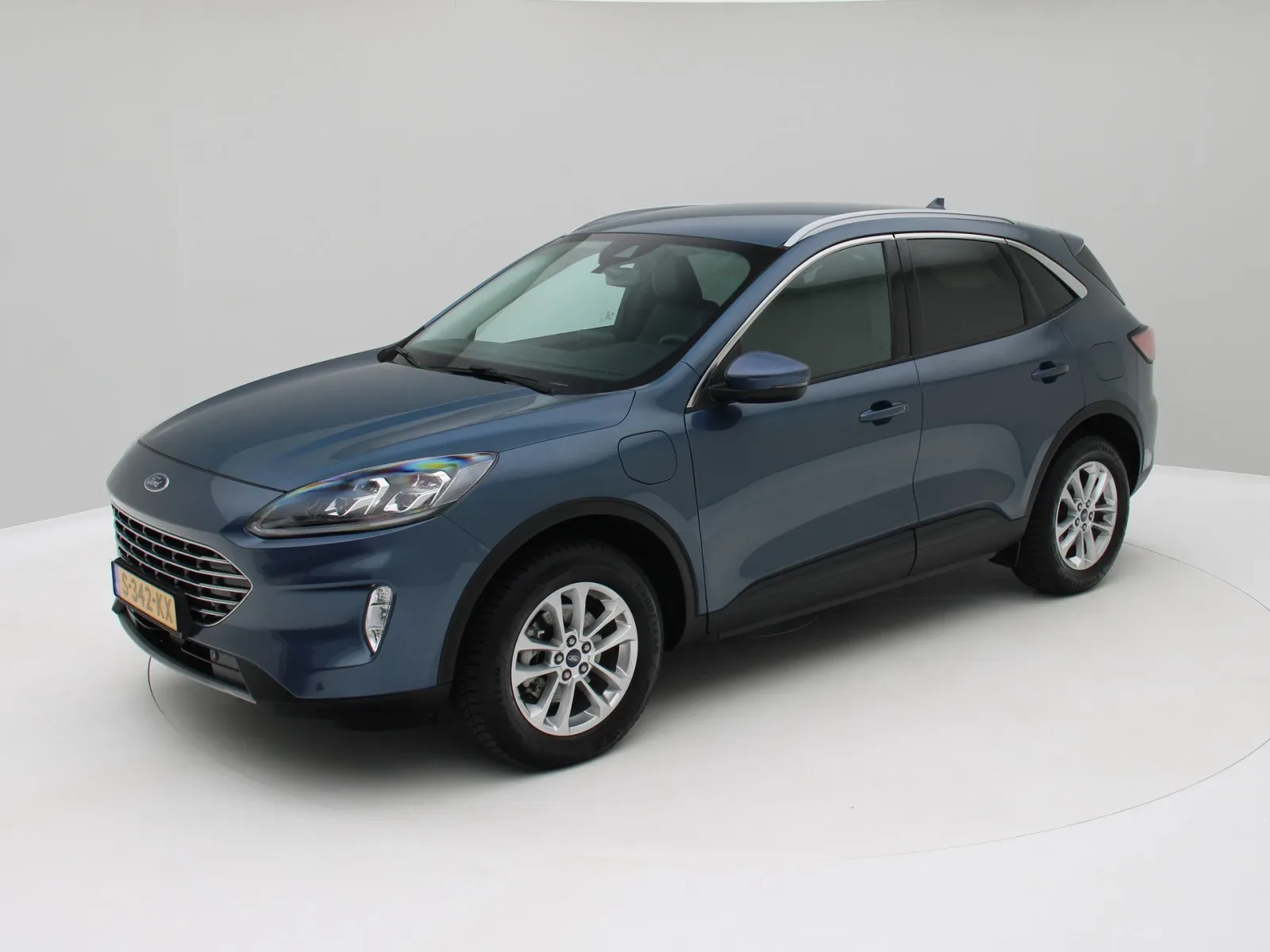 Ford Kuga (2023) — foto 1