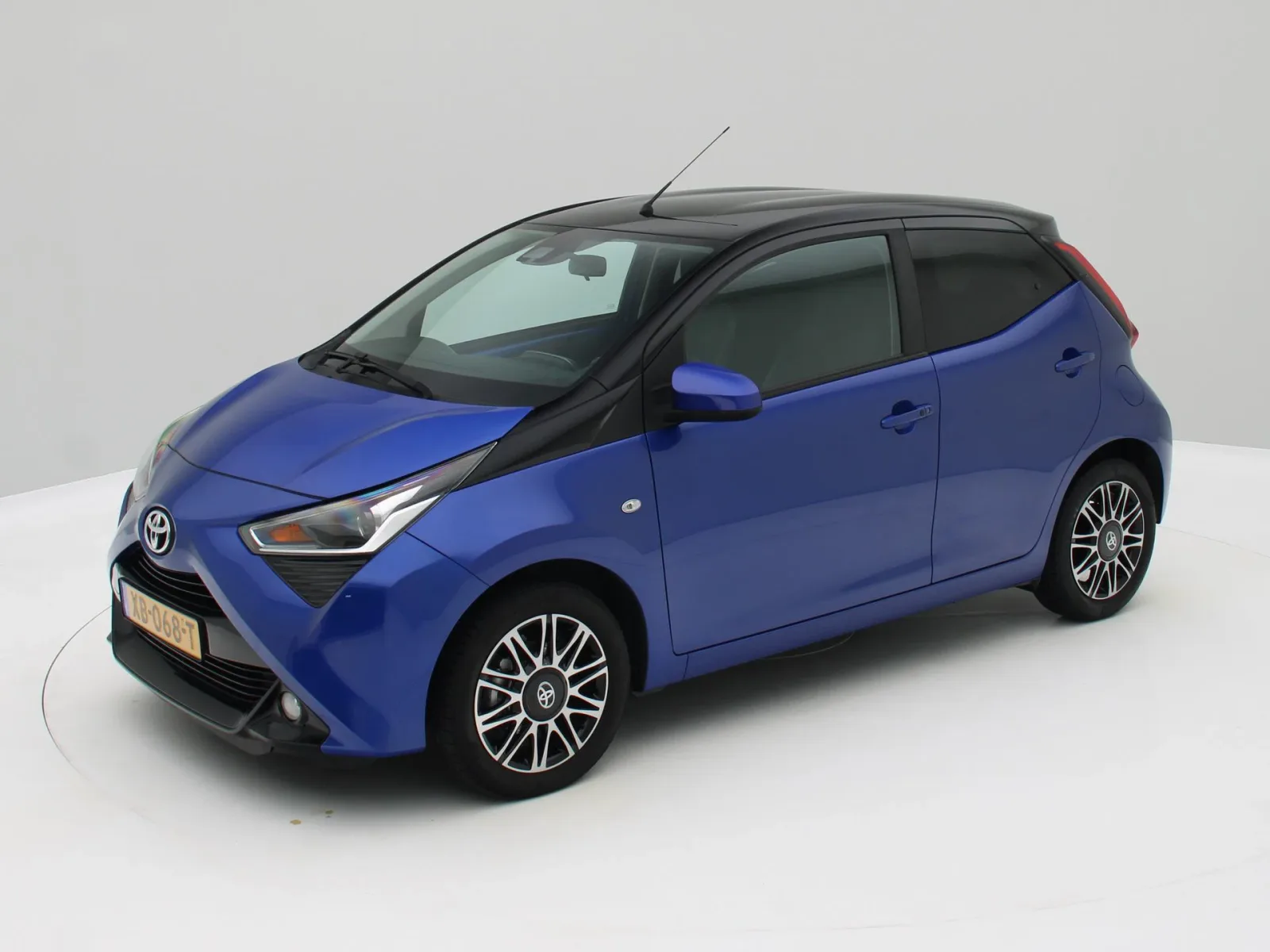 Toyota Aygo (2018) — foto 1