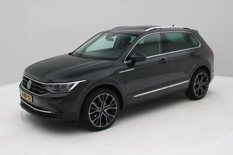 Volkswagen Tiguan (2021)