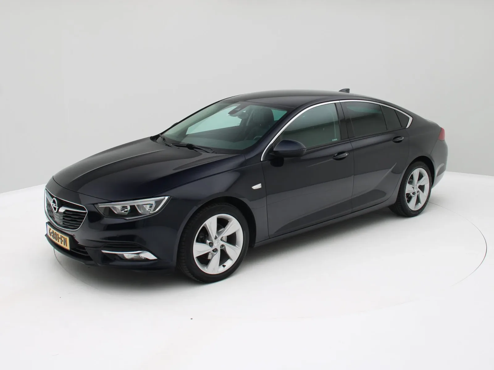Opel Insignia (2017) — foto 1