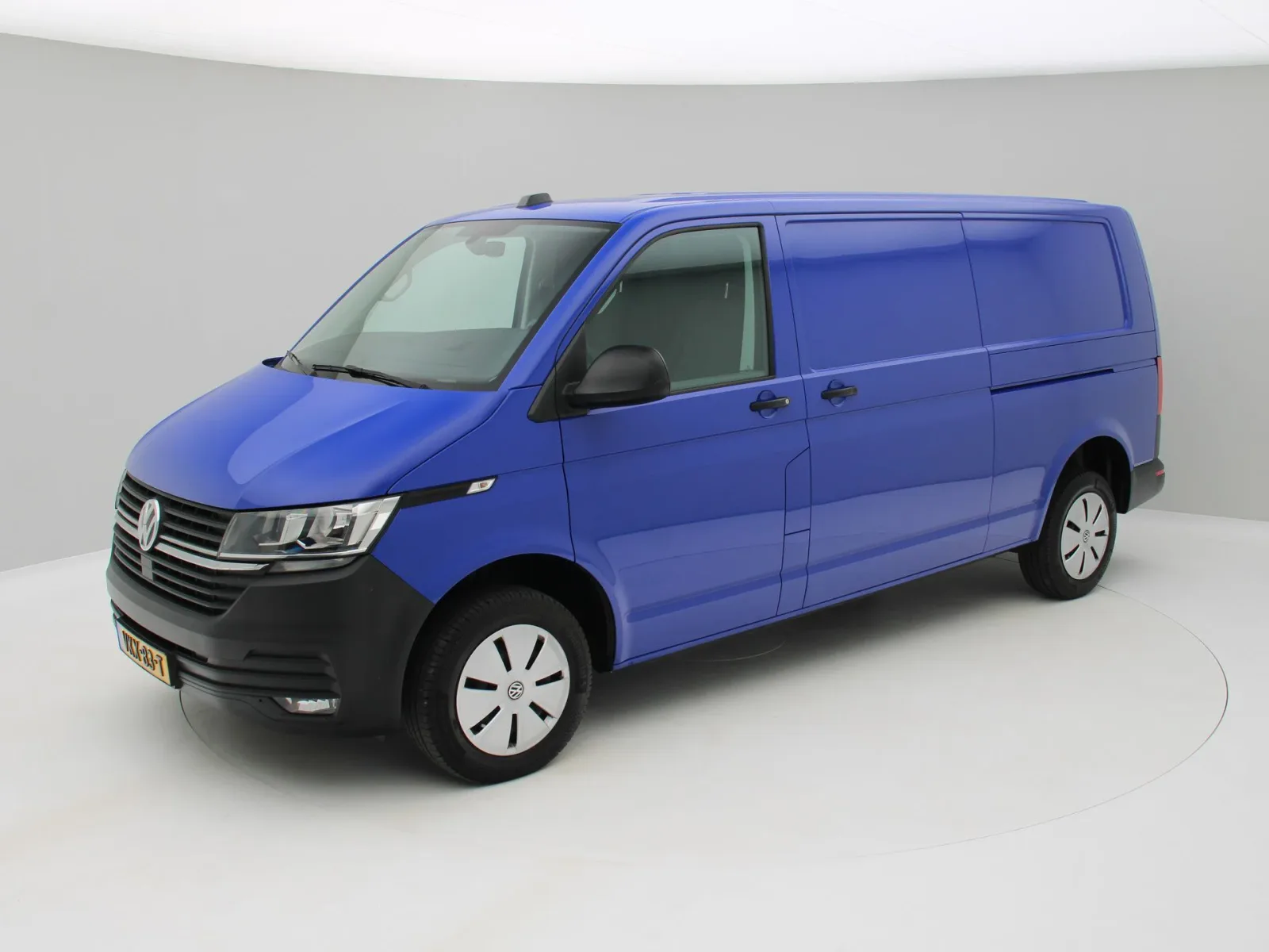 Volkswagen Transporter (2021) — foto 1