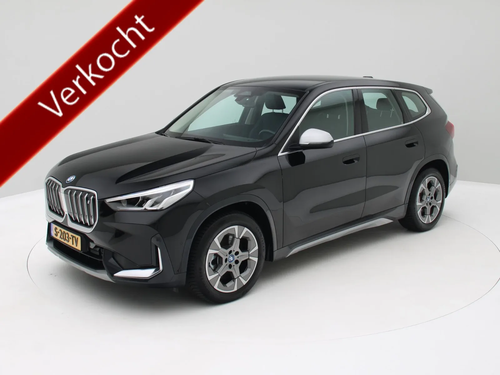 BMW iX1 (2023) — foto 1