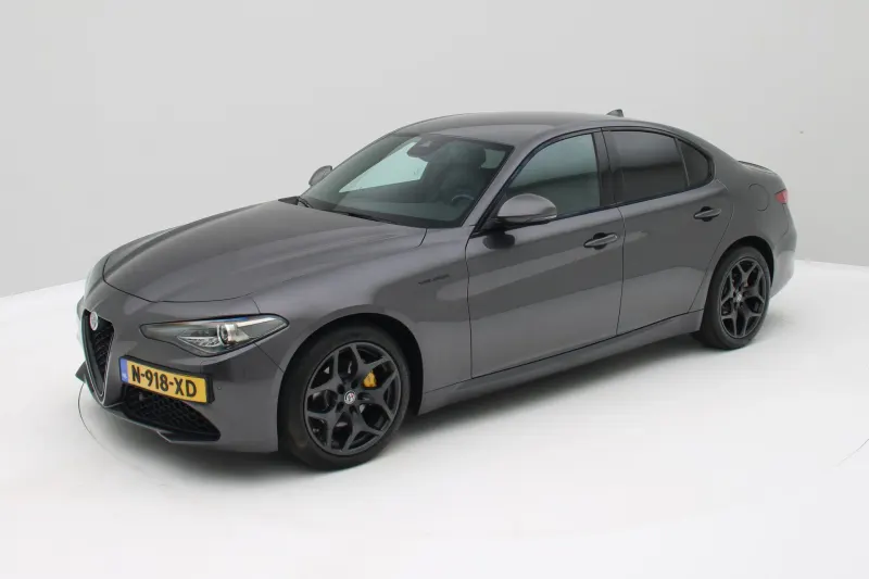 Alfa Romeo Giulia (2022)