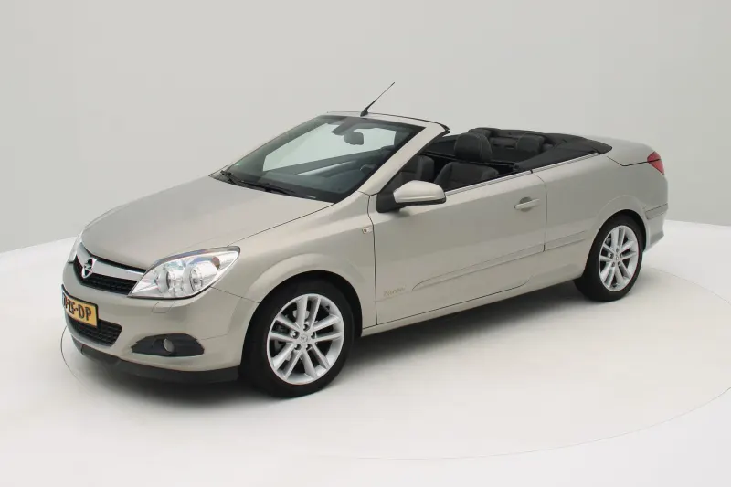 Opel Astra (2008)