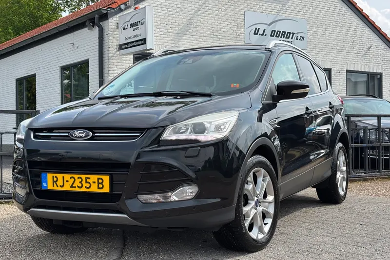 Ford Kuga (2013)