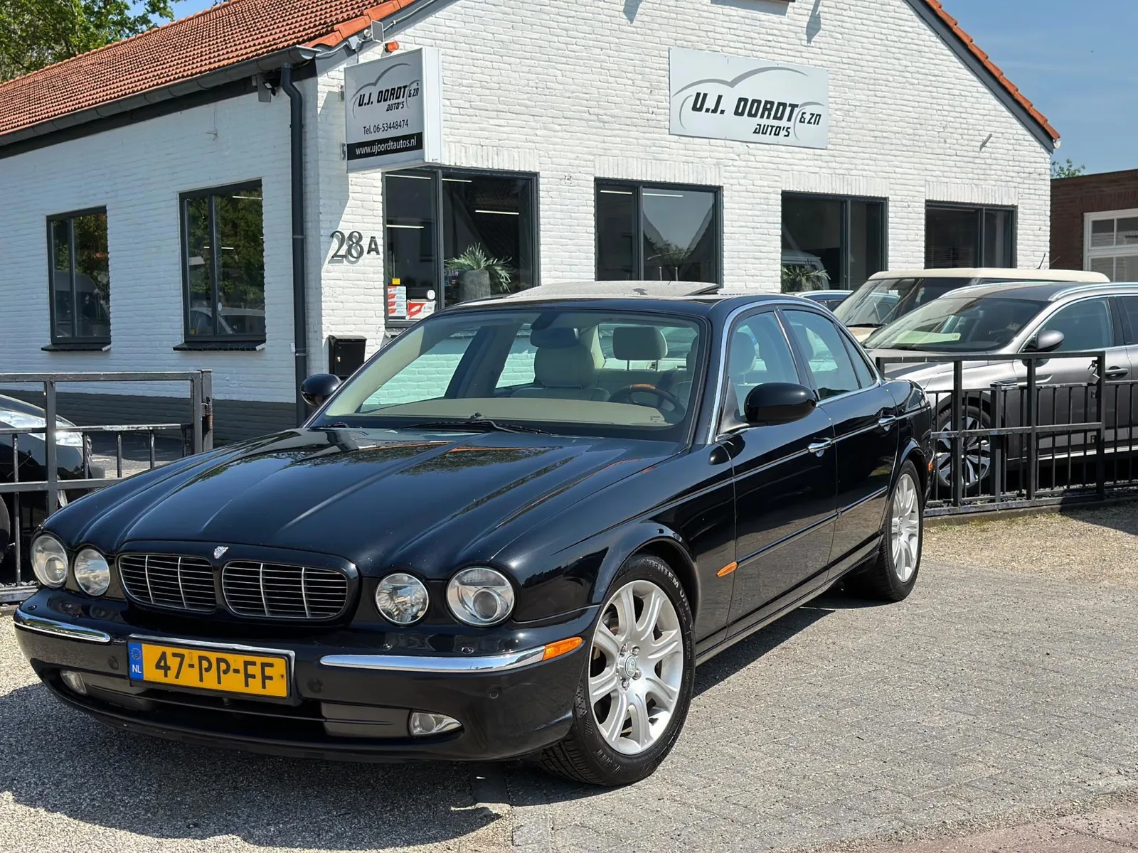Jaguar XJ (2004) — foto 1