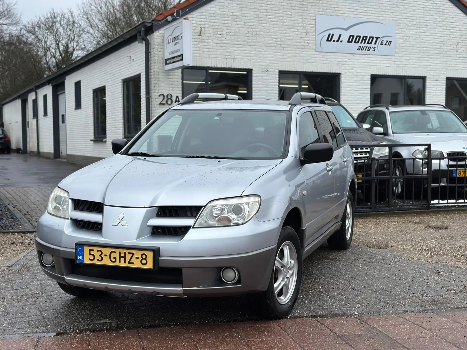 Mitsubishi Outlander (2008) — foto 1