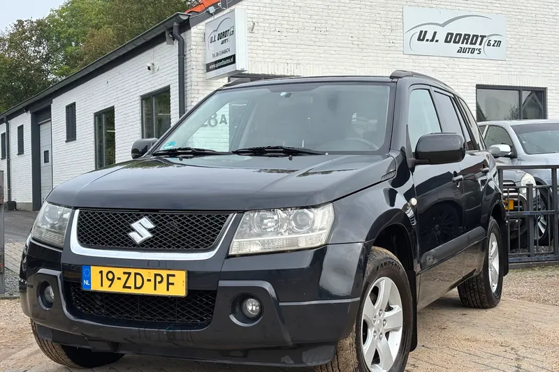 Suzuki Grand Vitara (2008)