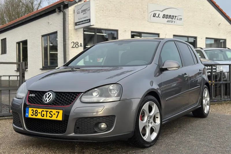 Volkswagen Golf (2008)
