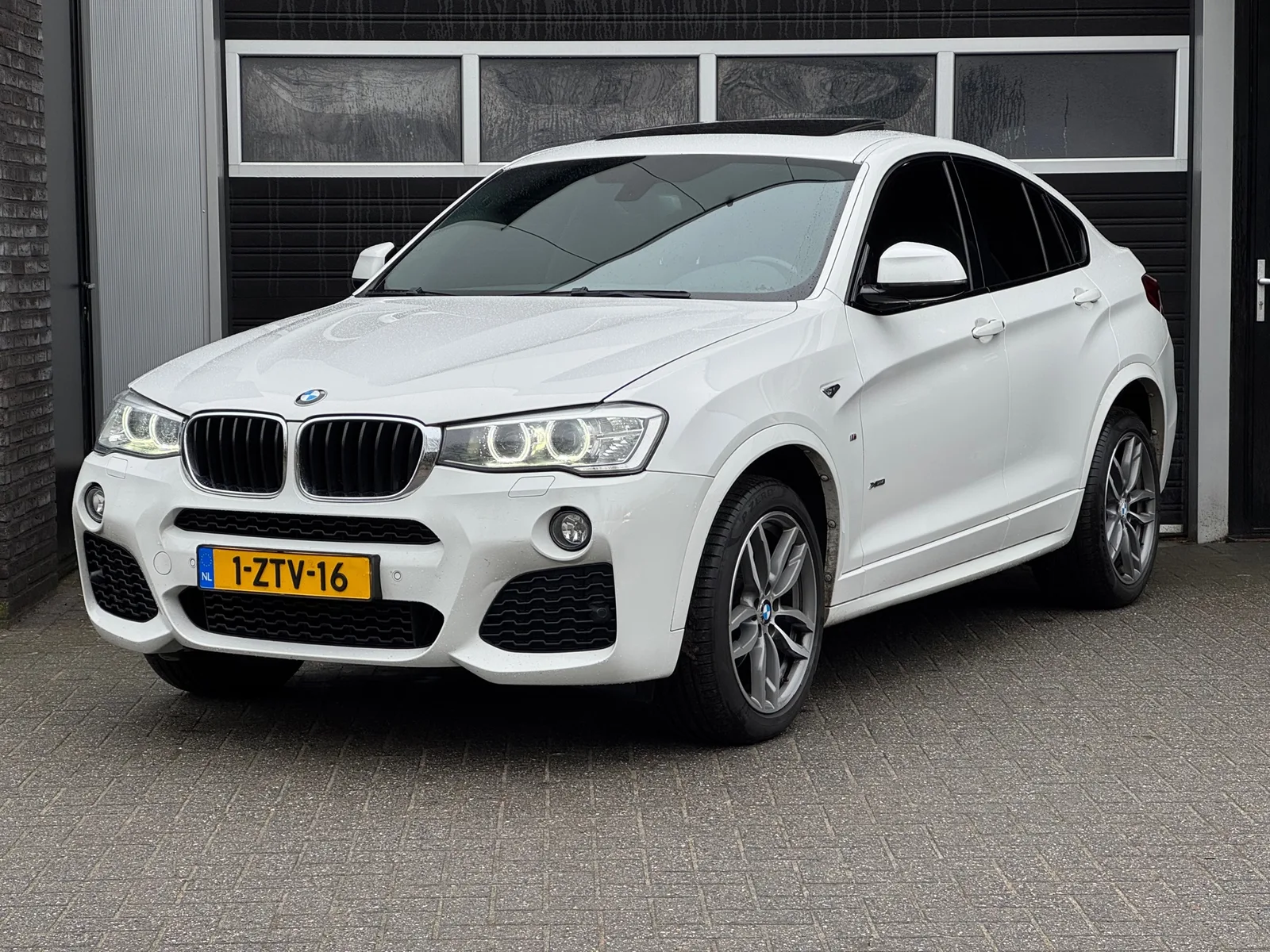 BMW X4 (2015) — foto 1
