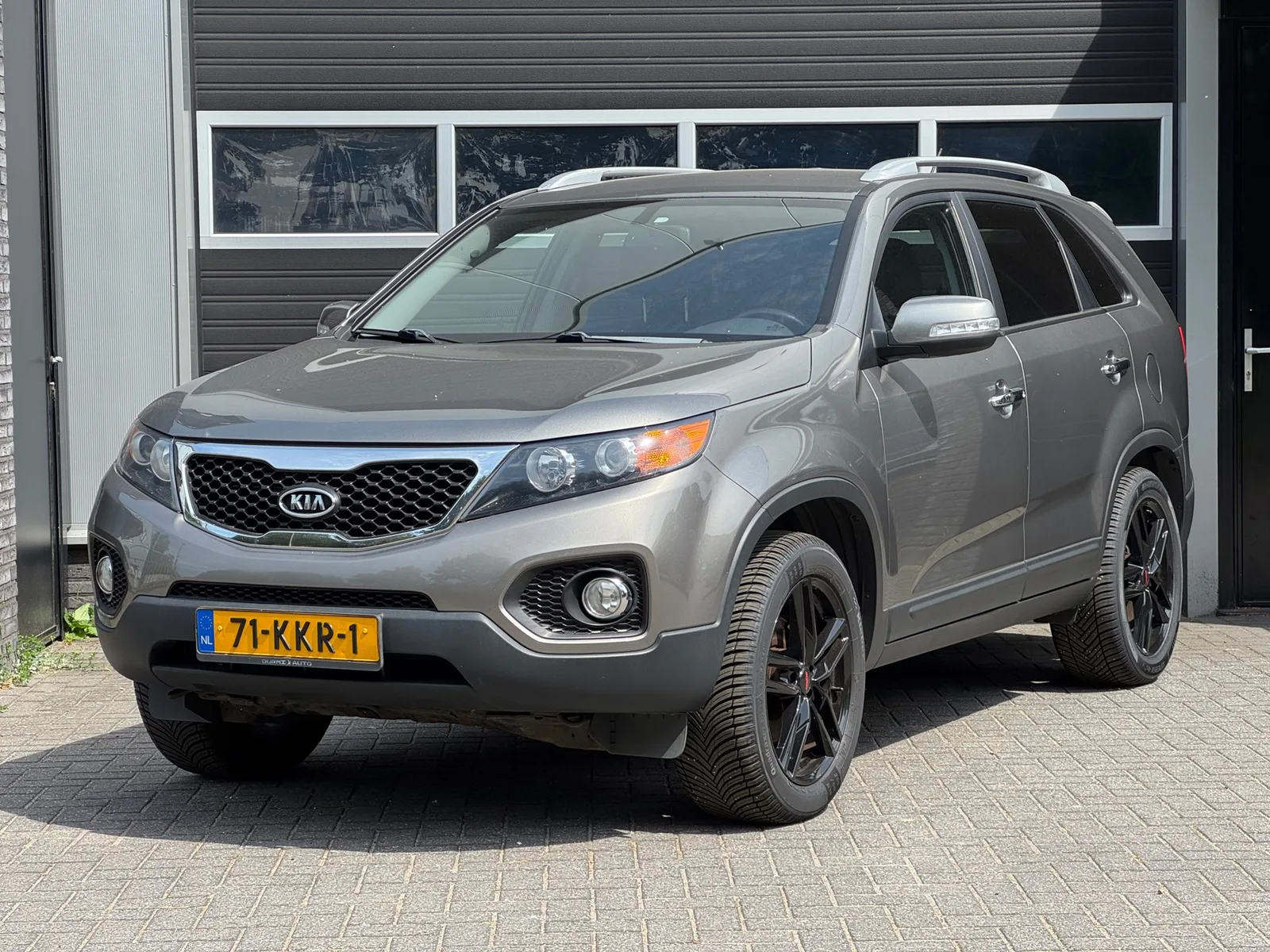 Kia Sorento (2010) — foto 1