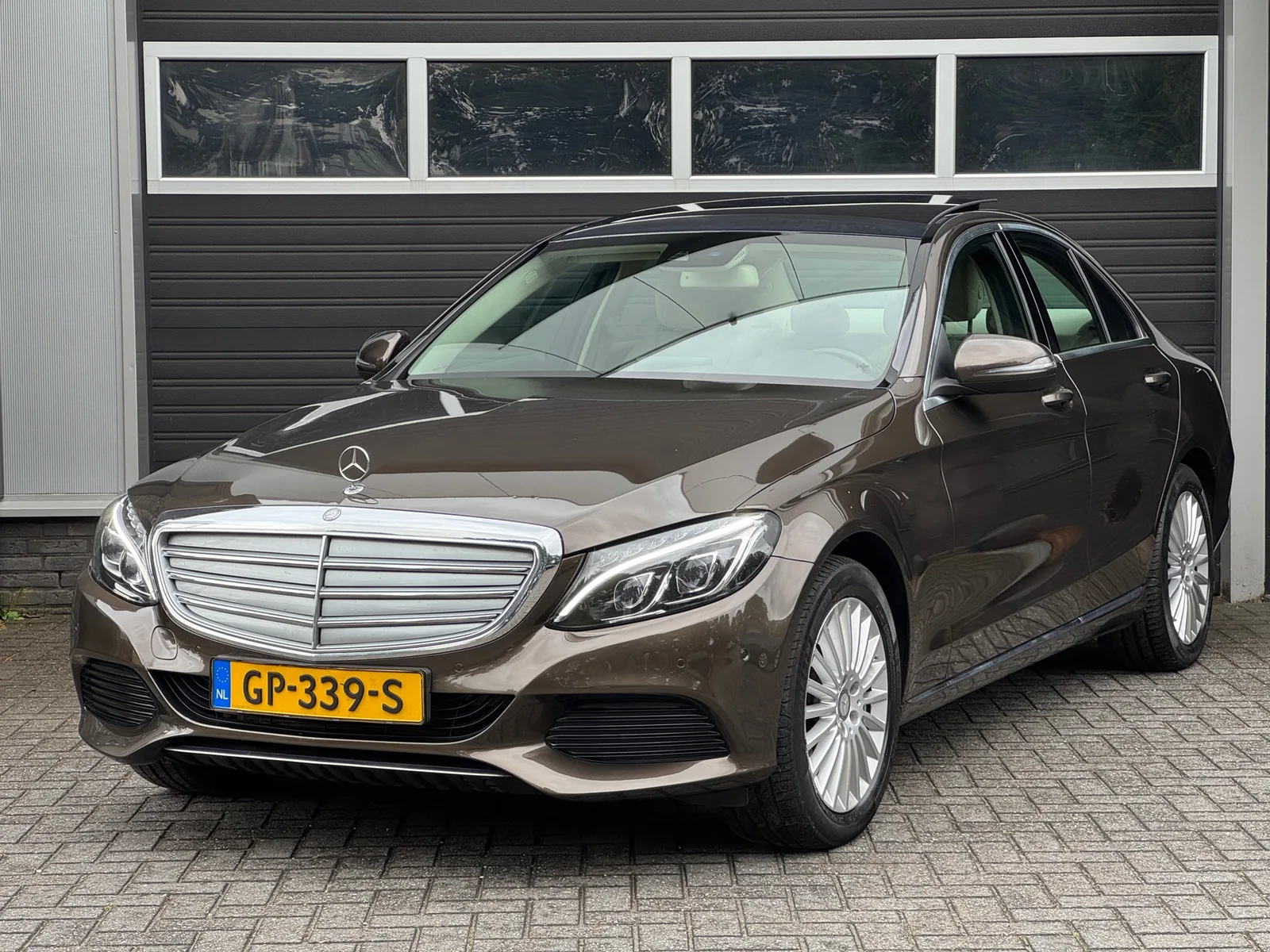 Mercedes-Benz C-Klasse (2015) — foto 1