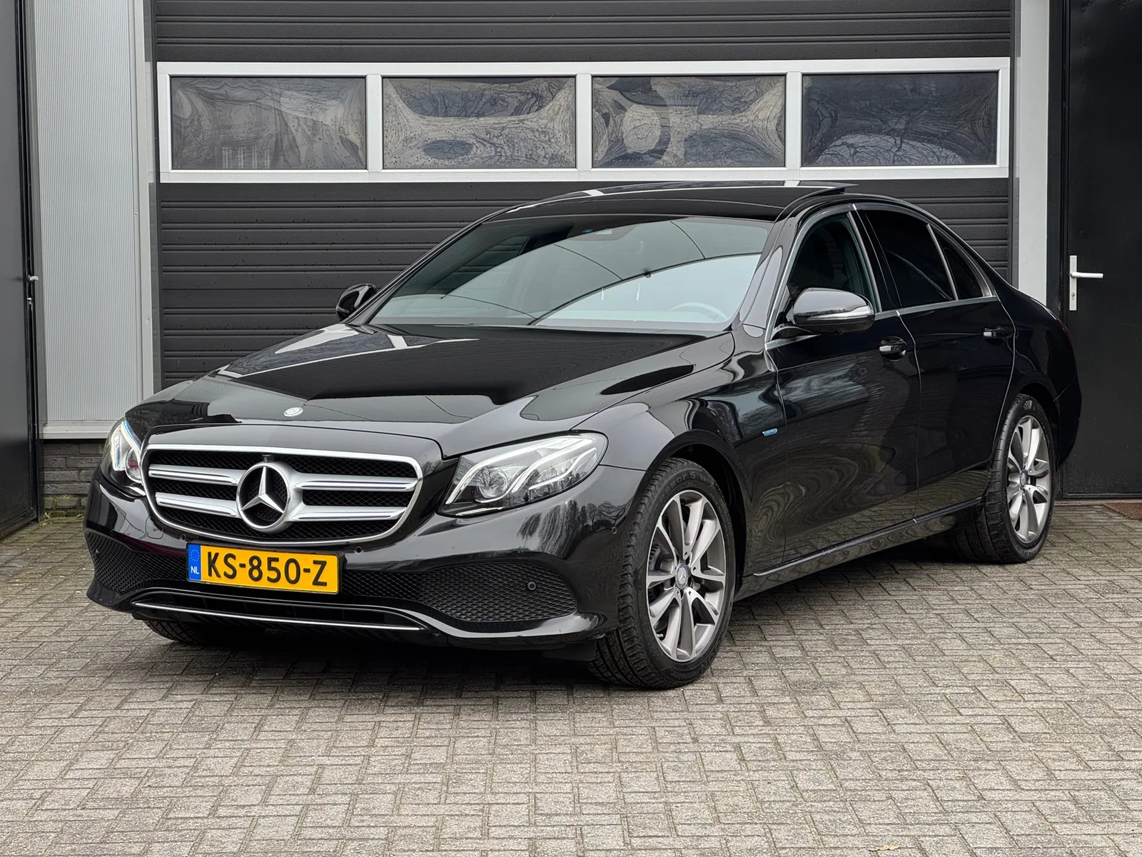 Mercedes-Benz E-Klasse (2016) — foto 1