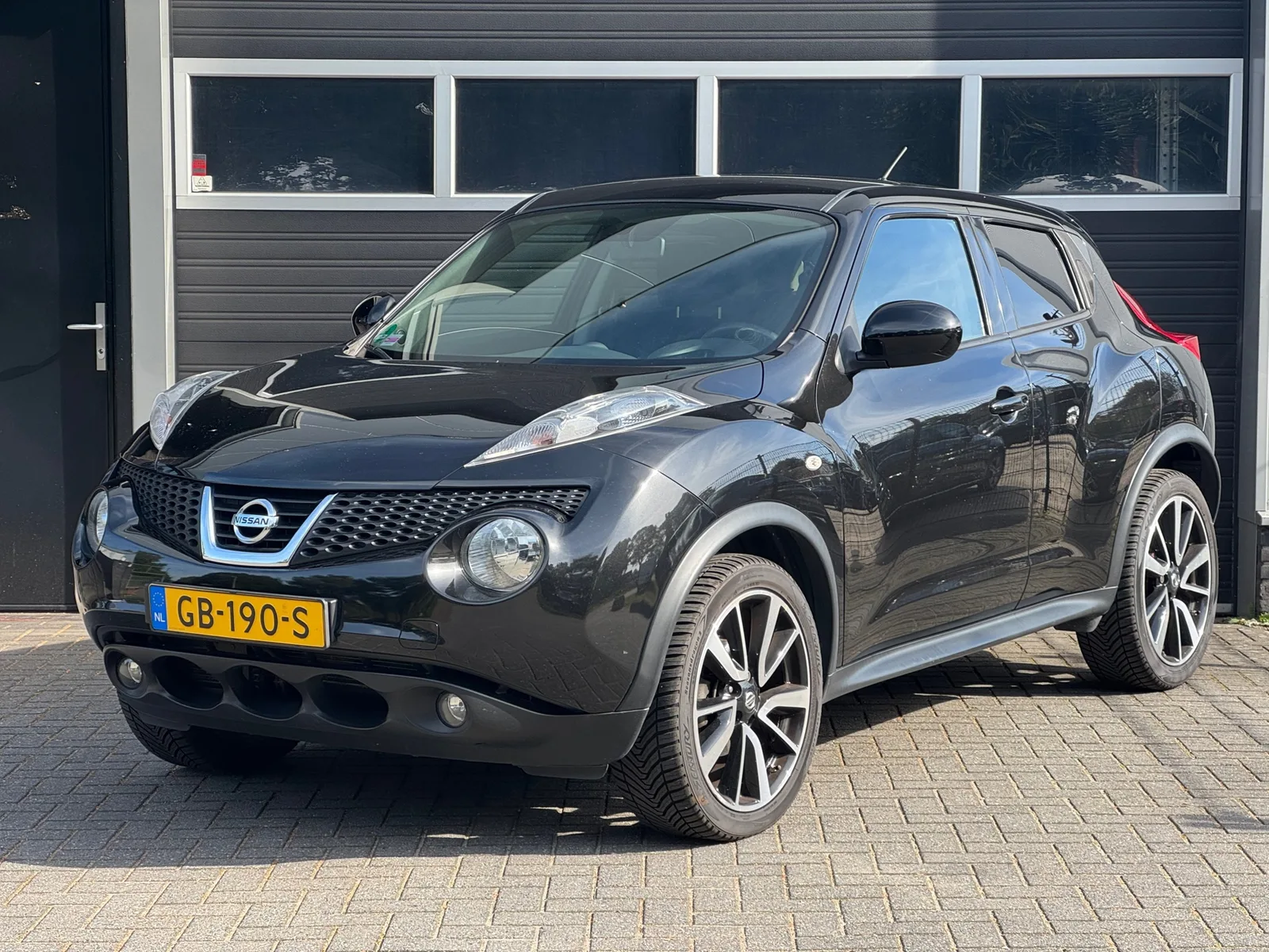 Nissan Juke (2014) — foto 1