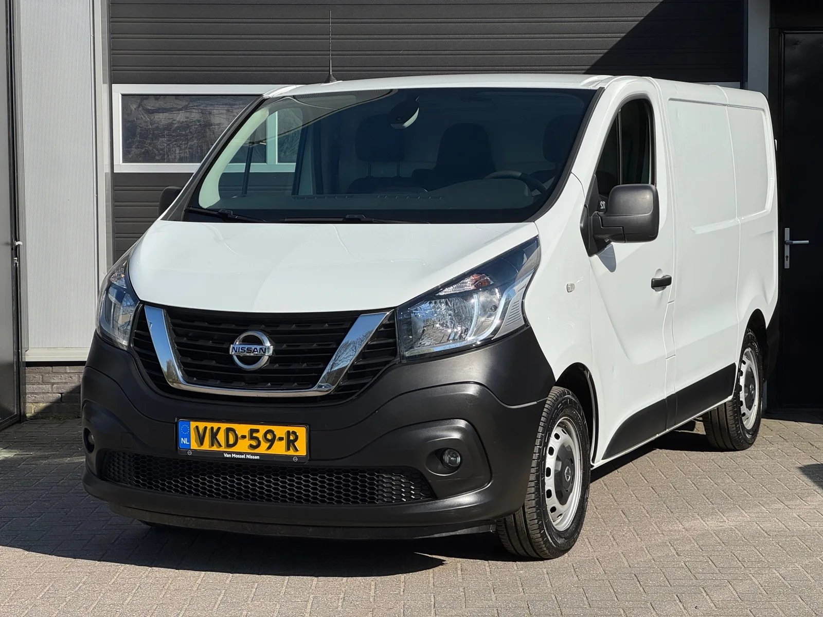 Nissan NV300 (2021) — foto 1
