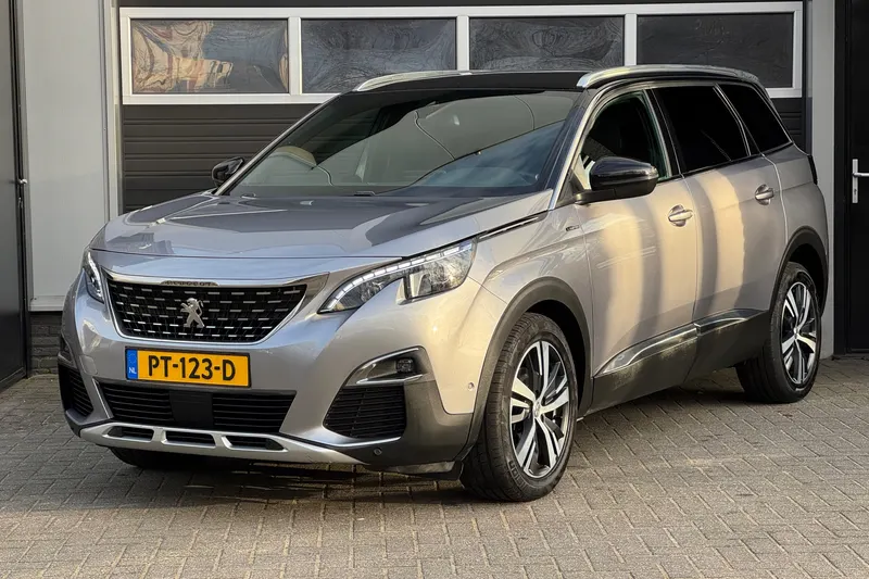 Peugeot 5008 (2017)