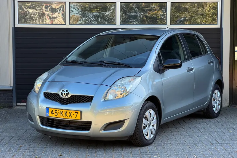 Toyota Yaris (2009)