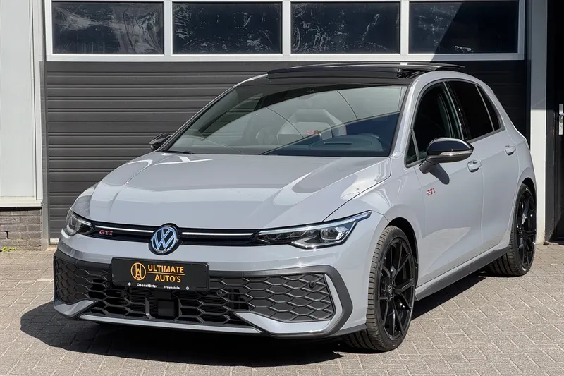 Volkswagen Golf (2024)