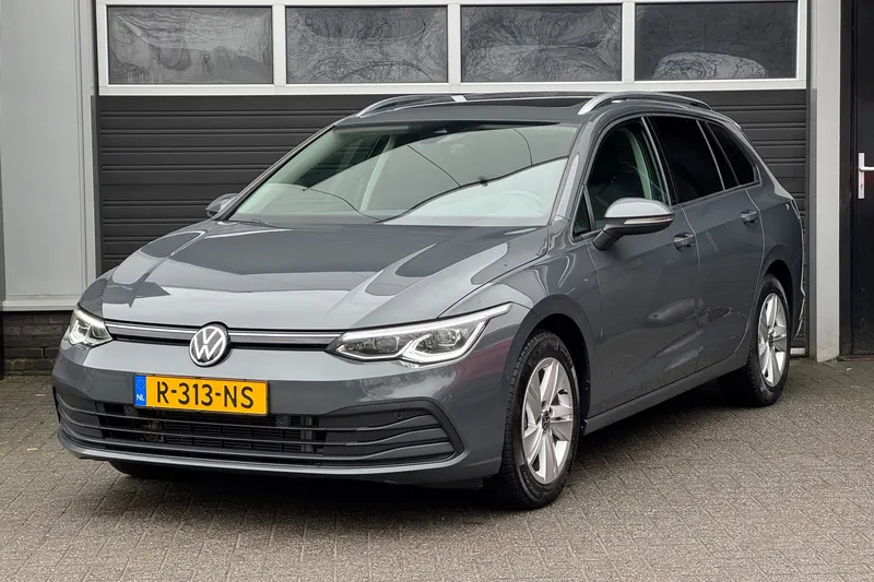 Volkswagen Golf (2021)