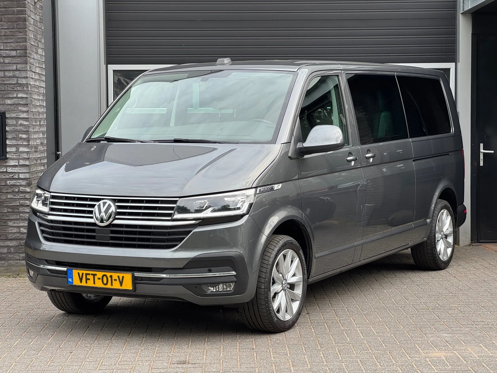 Volkswagen Transporter (2020) — foto 1