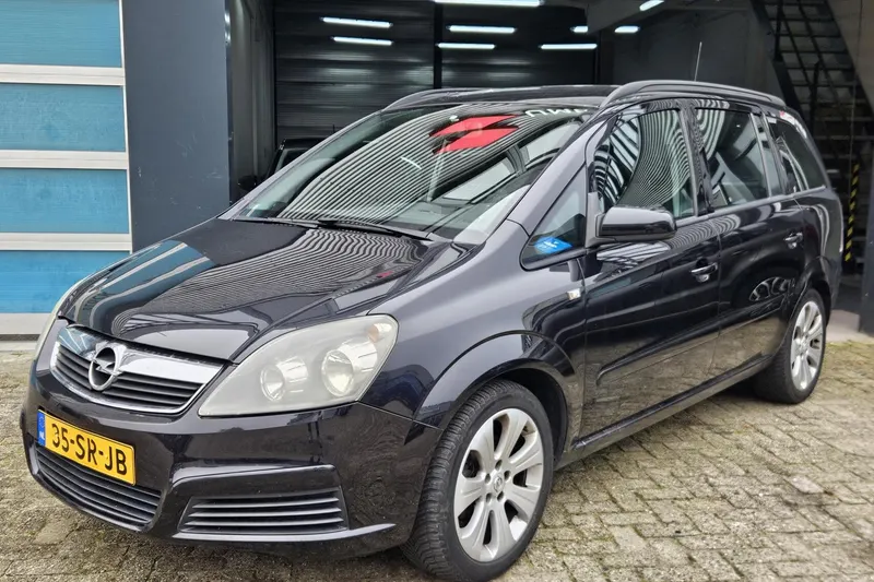 Opel Zafira (2006)
