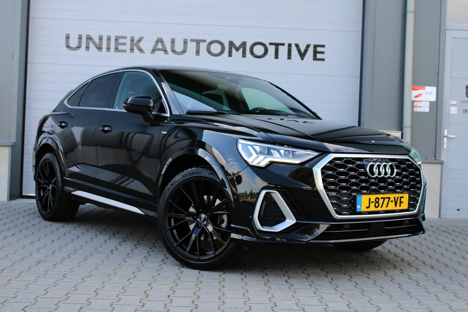 Audi Q3 Sportback (2020) — foto 1