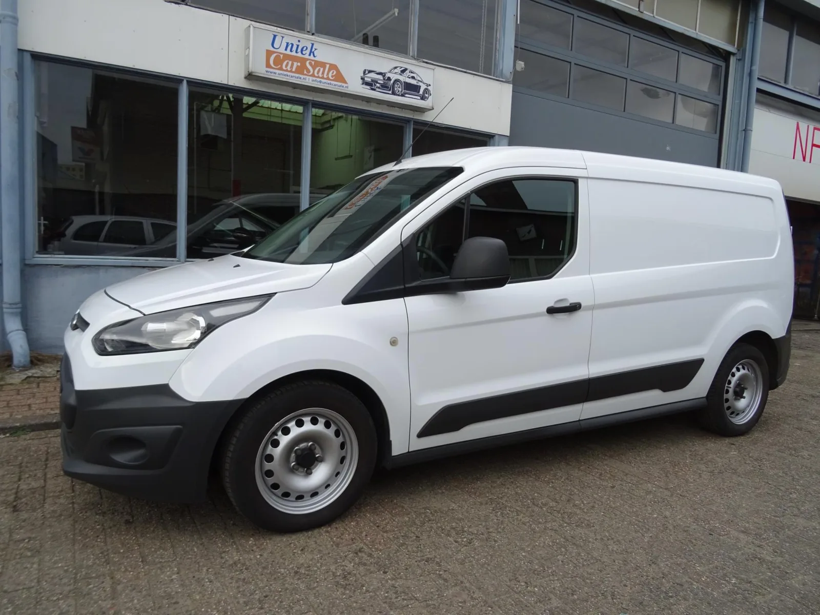 Ford Transit Connect (2015) — foto 1
