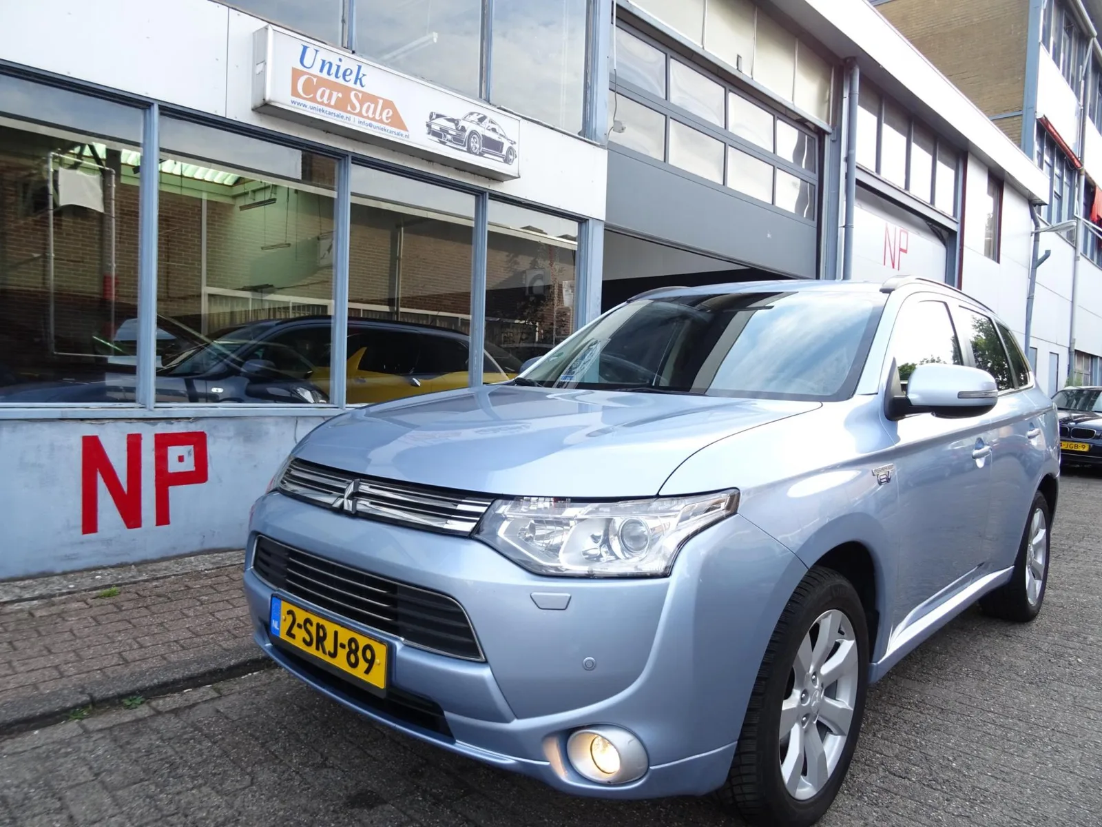 Mitsubishi Outlander (2013) — foto 1