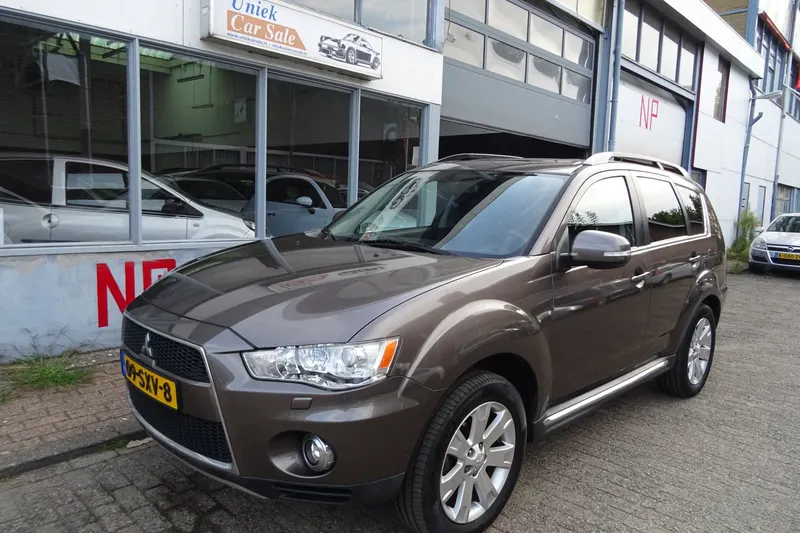 Mitsubishi Outlander (2012)