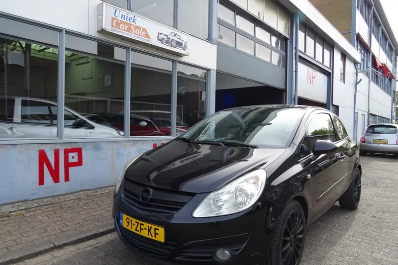Opel Corsa (2008)
