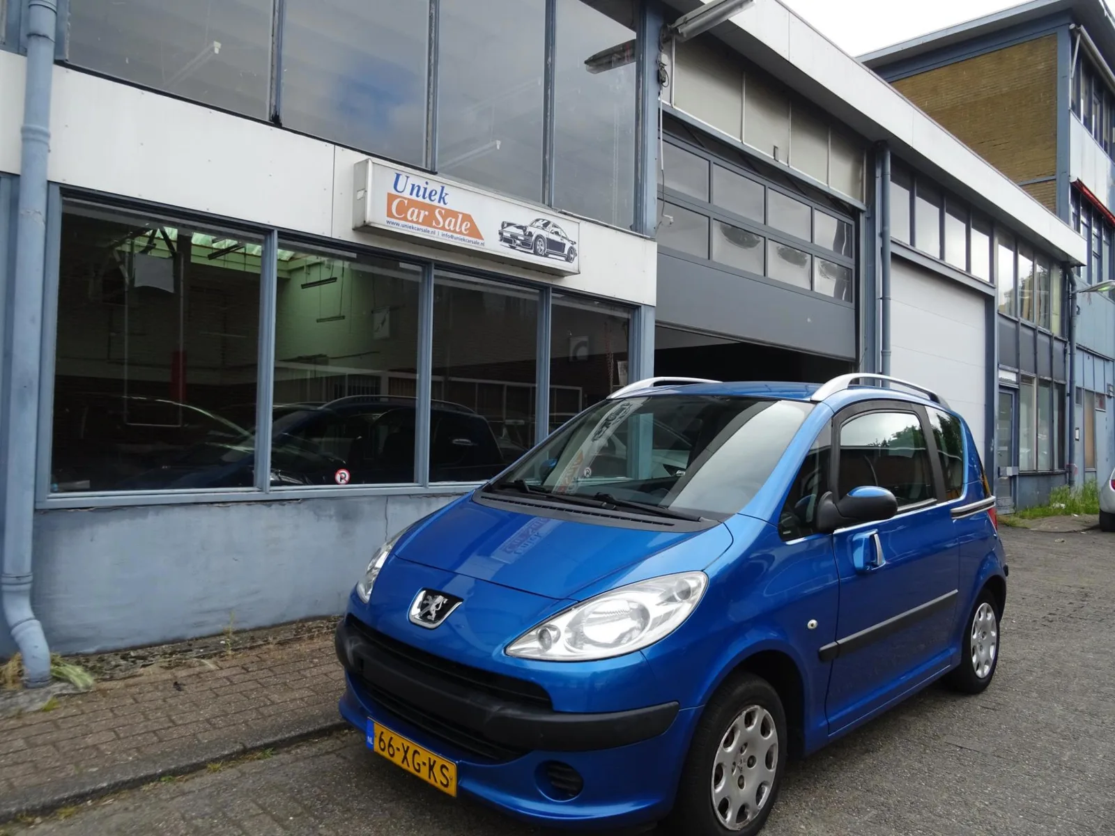 Peugeot 1007 (2007) — foto 1