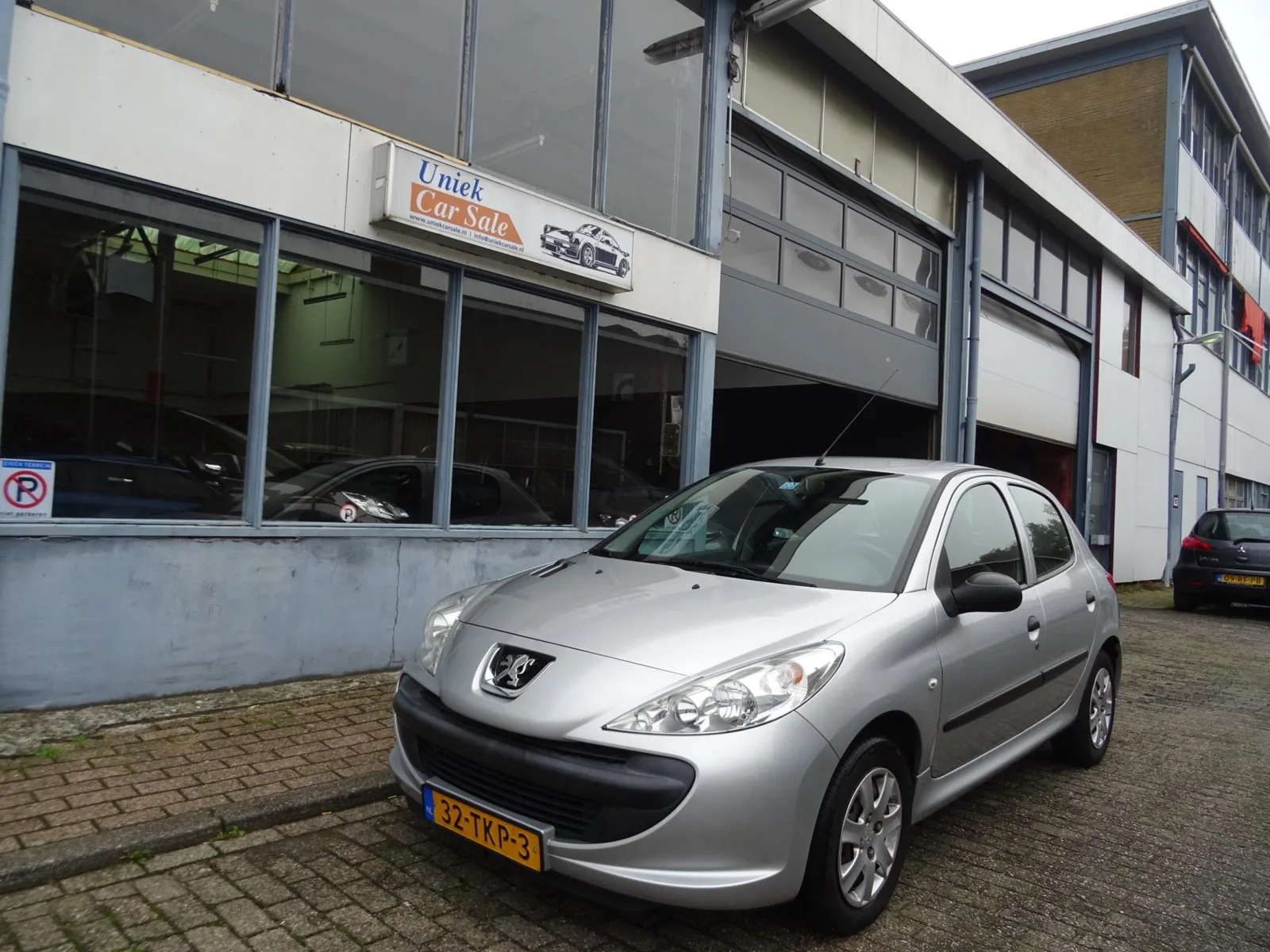 Peugeot 206 (2012) — foto 1
