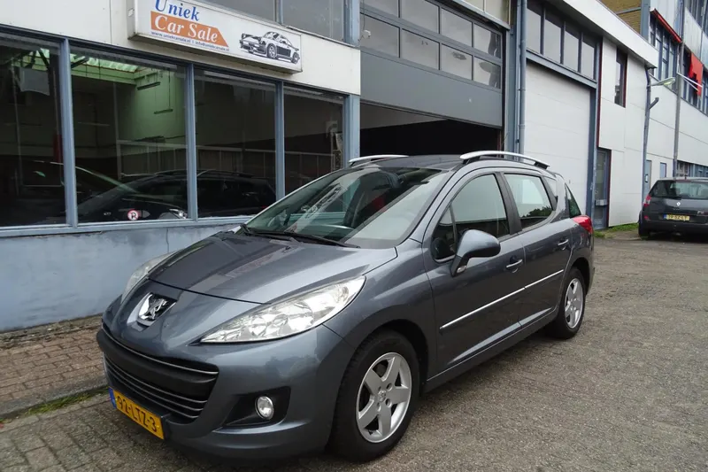Peugeot 207 (2010)
