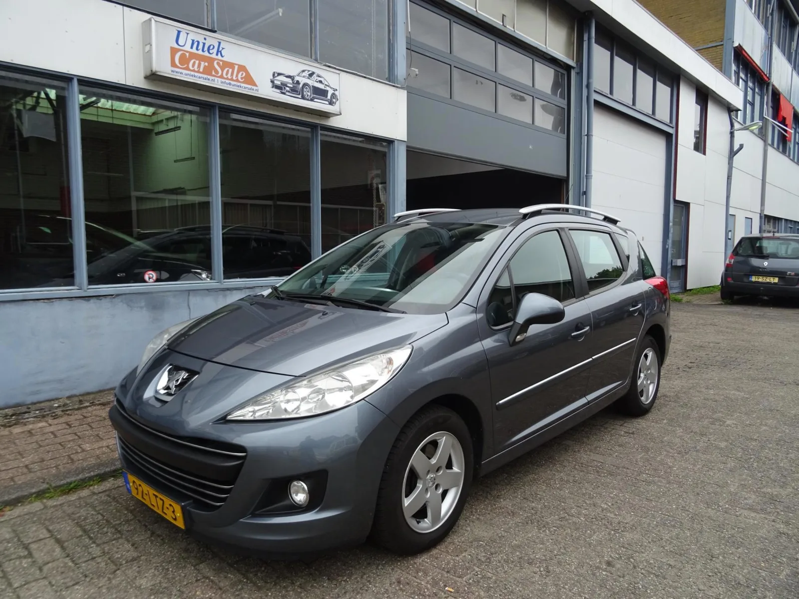 Peugeot 207 (2010) — foto 1