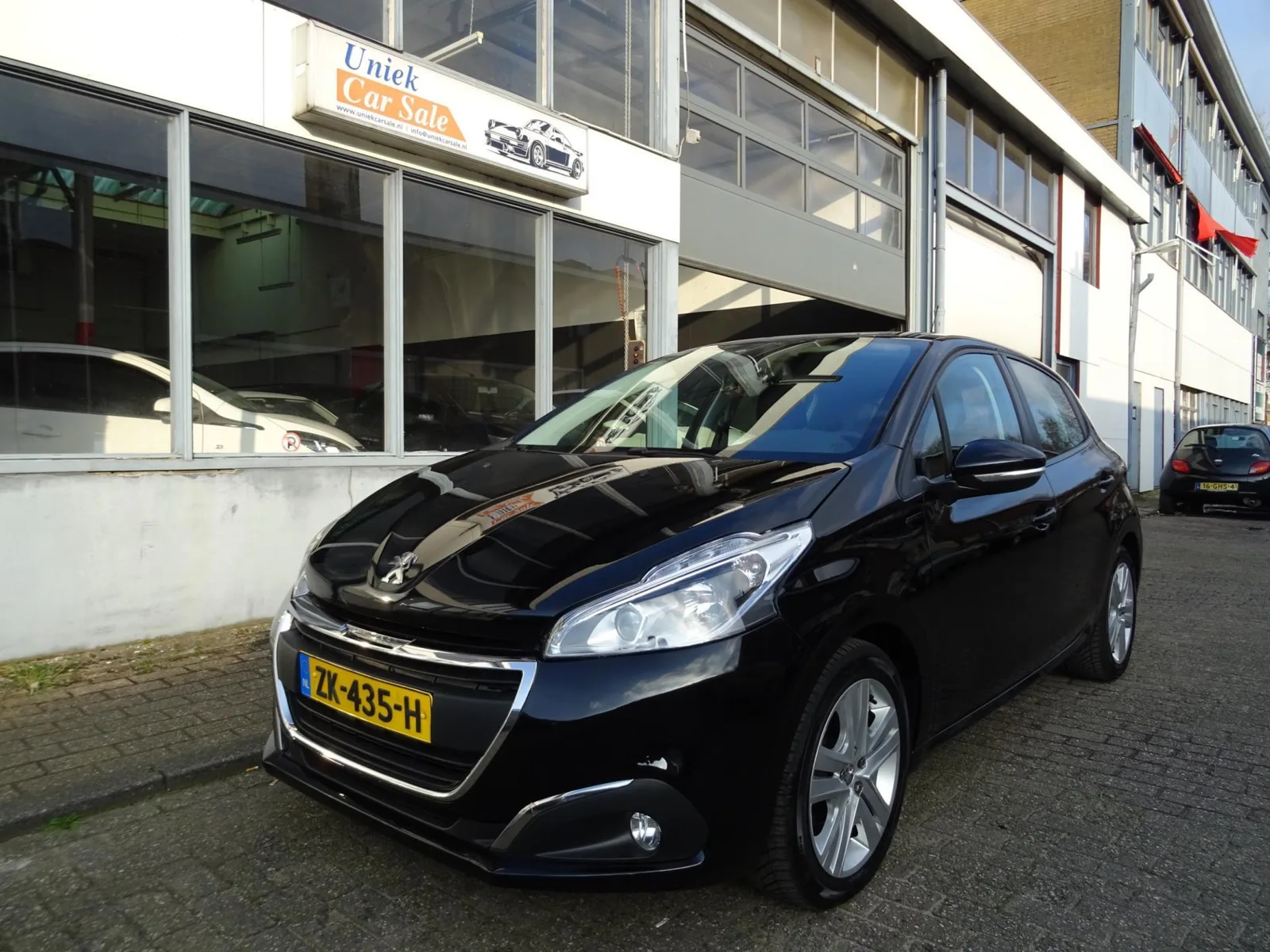 Peugeot 208 (2019) — foto 1