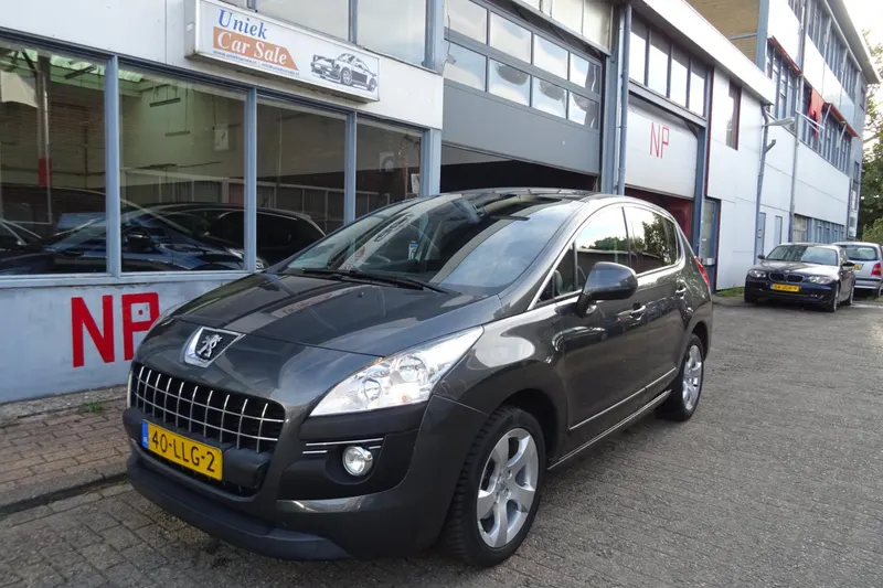 Peugeot 3008 (2010)