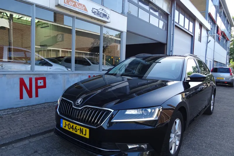 Škoda Superb (2016)