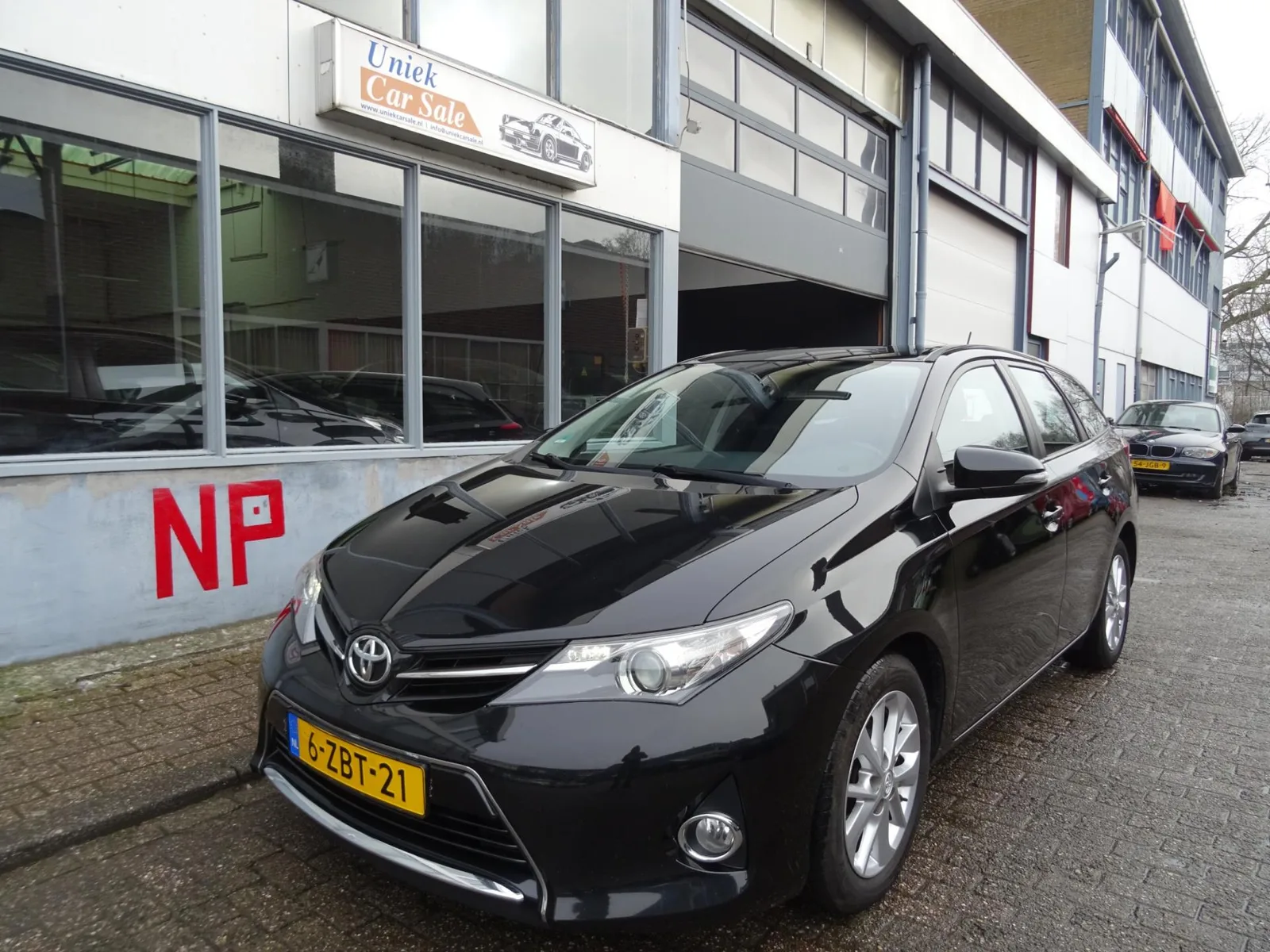 Toyota Auris (2014) — foto 1