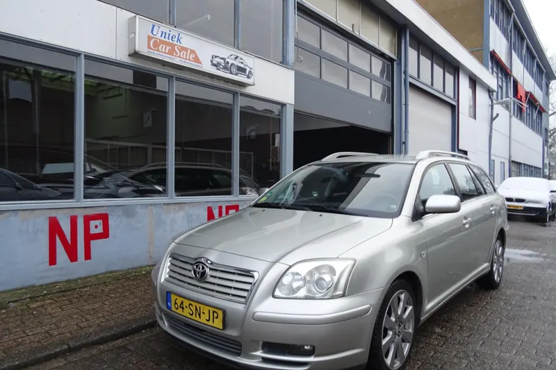Toyota Avensis (2006)