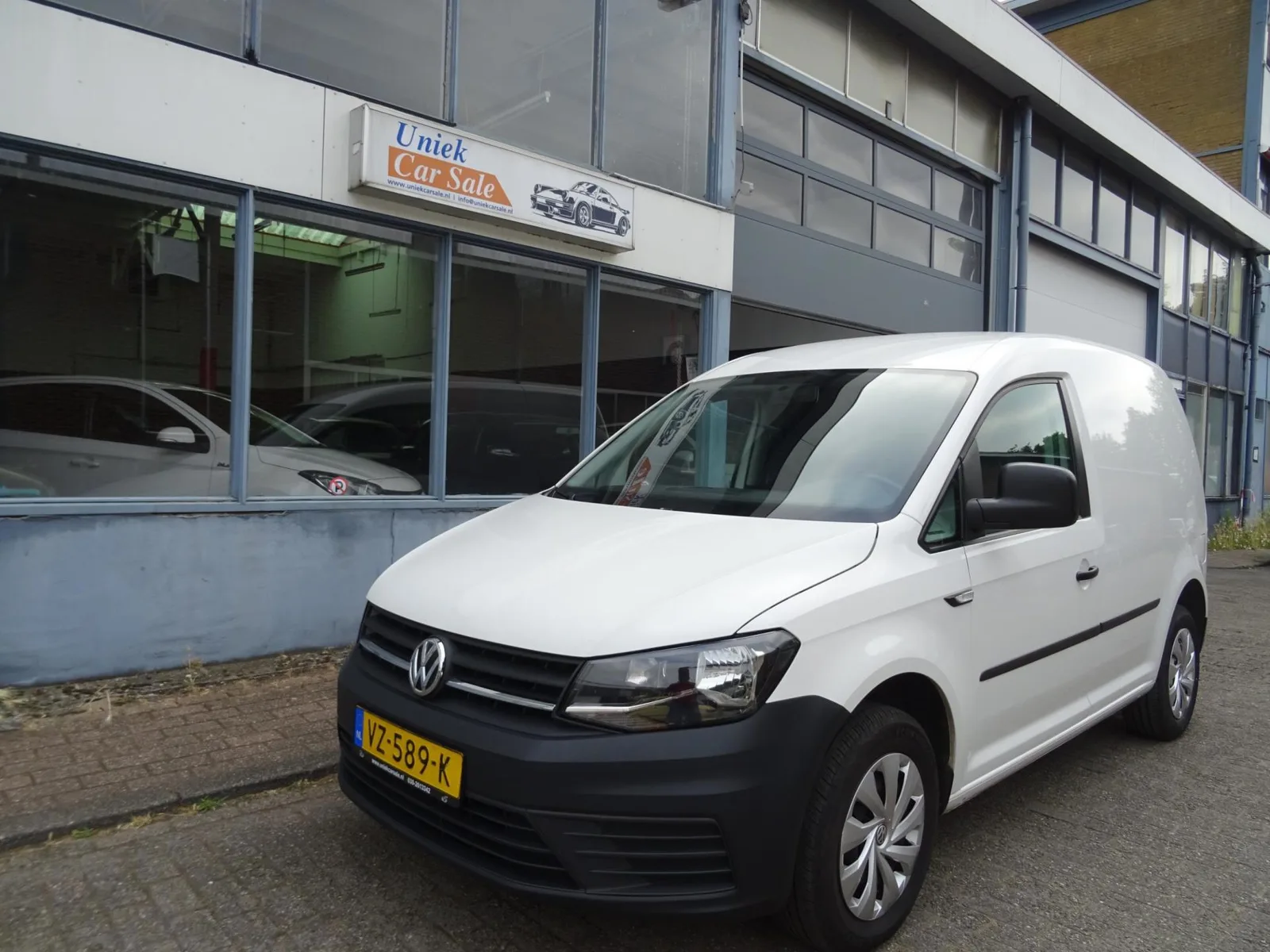 Volkswagen Caddy (2017) — foto 1