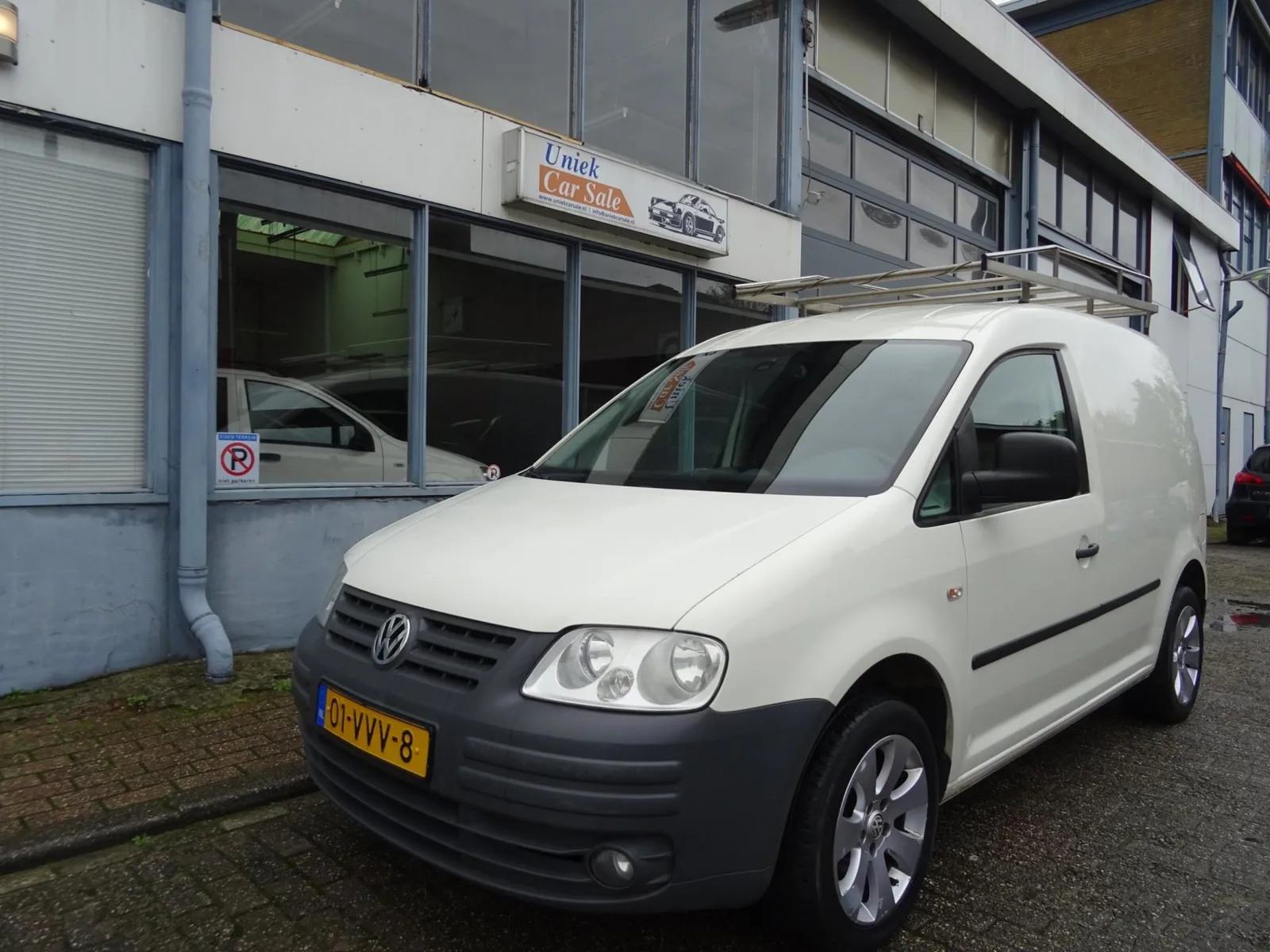Volkswagen Caddy (2008) — foto 1