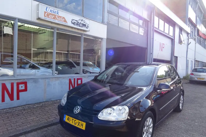 Volkswagen Golf (2006)