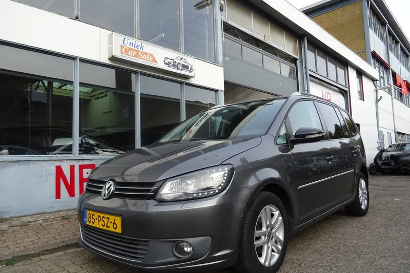 Volkswagen Touran (2011)