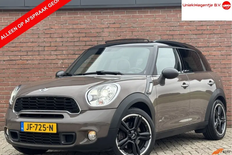 MINI Countryman (2012)