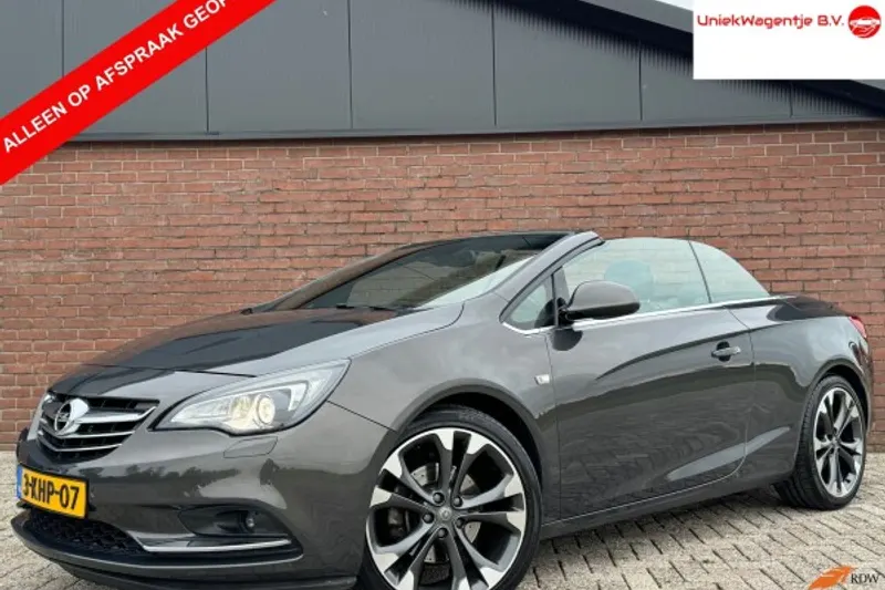 Opel Cascada (2013)