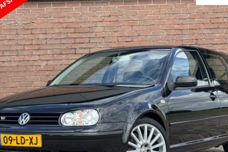 Volkswagen Golf (2002)
