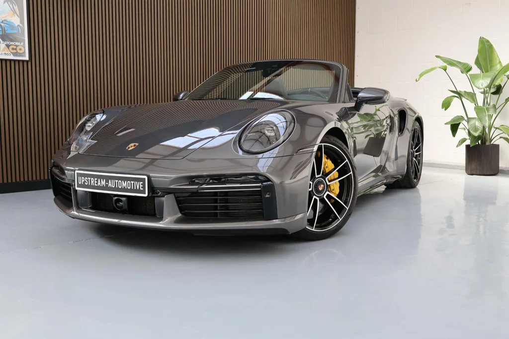 Porsche 911 (2020) — foto 1