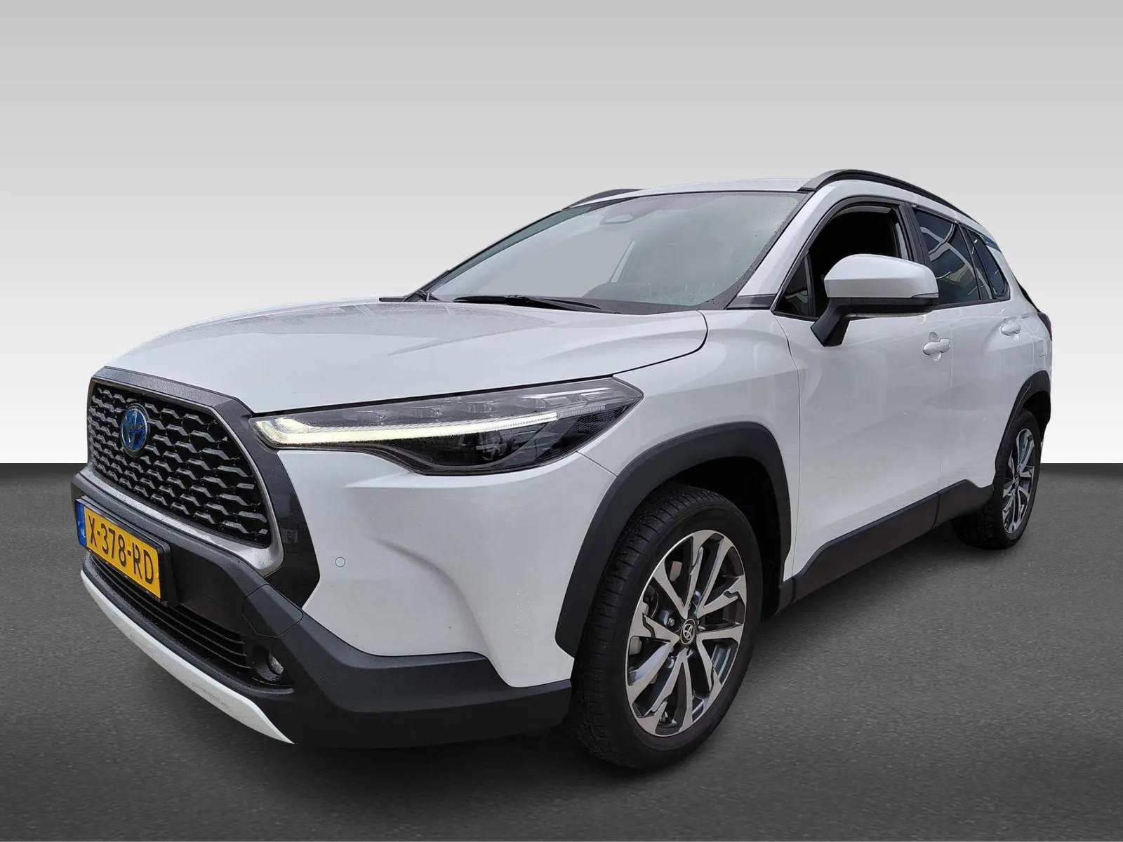 Toyota Corolla Cross (2024) — foto 1