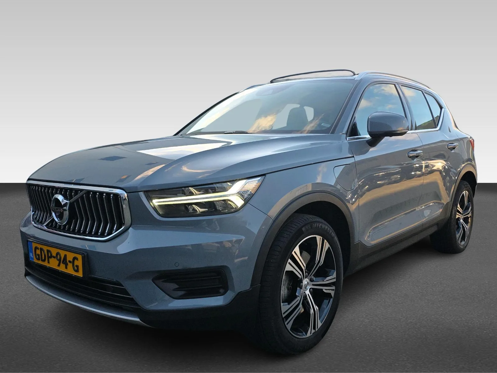 Volvo XC40 (2022) — foto 1