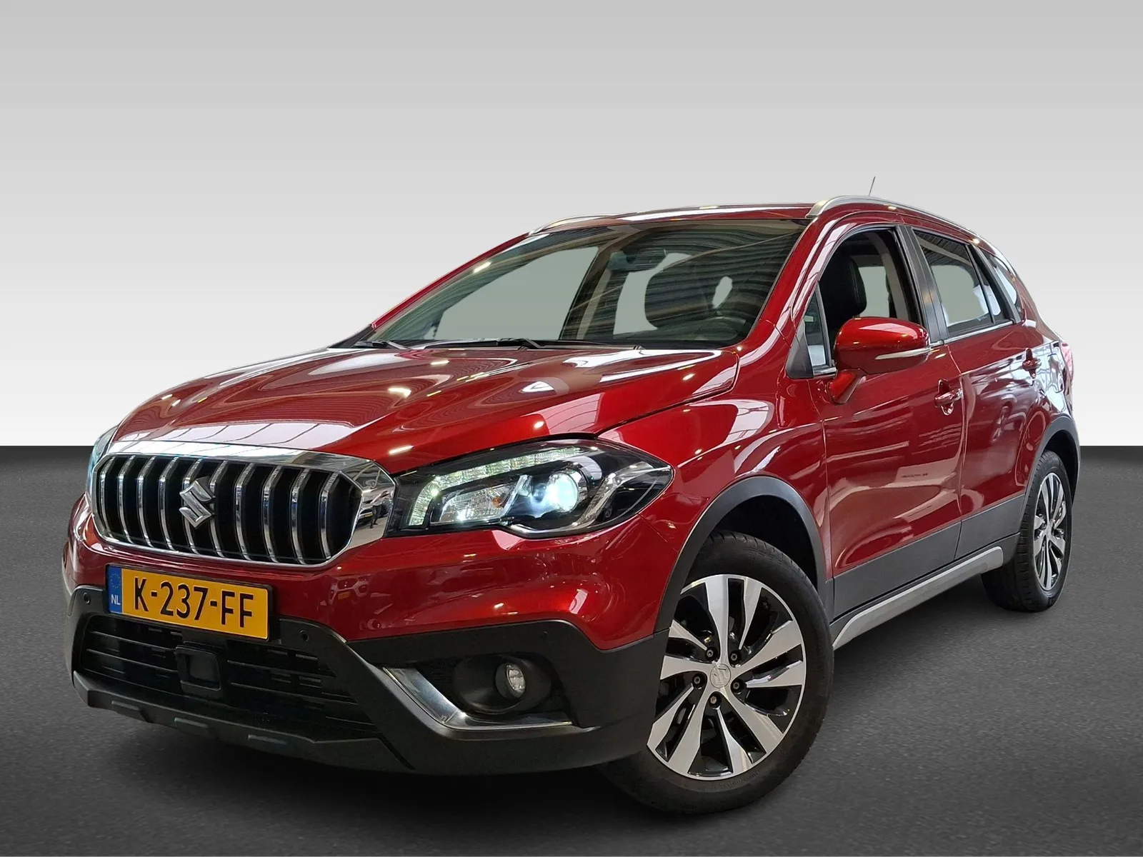 Suzuki S-Cross (2020) — foto 1